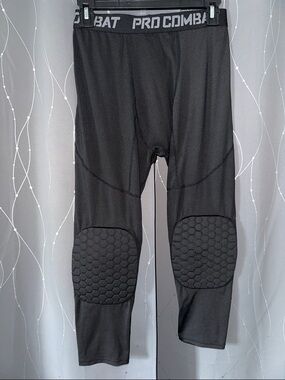 👙Pro Combat Black Men’s Large Padded Compression Capri Pants